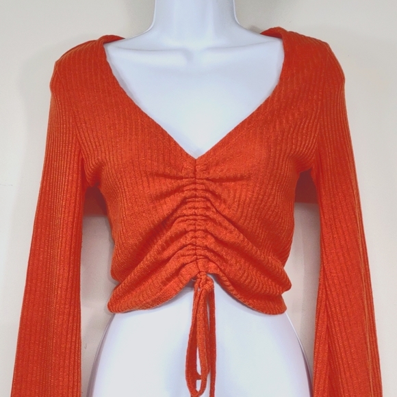 Shein Medium Tangerine Orange Rushed Ribbed V-Neck crop top - Picture 3 of 10